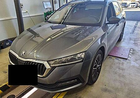 Skoda Octavia Combi 2.0 TDI 4X4 1.Hd LED AHK Mod 23