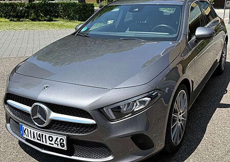 Mercedes-Benz A 200 A-Klasse Diesel d 8G-DCT Progressive