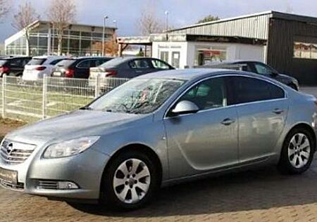 Opel Insignia 1.8 Selection