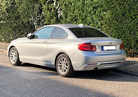 BMW 218 d Coupé Sport Line Facelift LCI LED SHZ Temp.