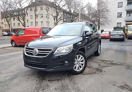 VW Tiguan Volkswagen 2.0 TDI DSG 4Motion Sport*Leder*Navi*Pano*17*SH*AX