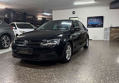 VW Jetta Volkswagen VI Comfortline*Navi*PDC*SHZ*