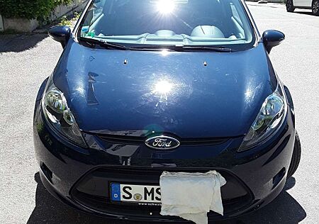 Ford Fiesta 1.25 Trend in Farbe " Bkazer Blau "