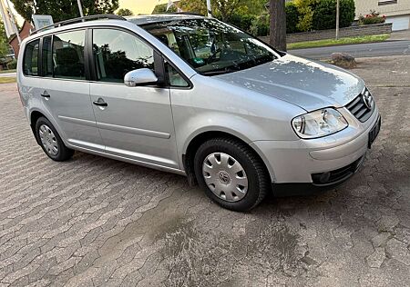 VW Touran Volkswagen 1.6 Conceptline