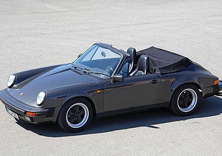 Porsche 911 Carrera Cabriolet