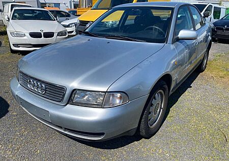 Audi A4 1.8 KLIMA . TÜV NEU .