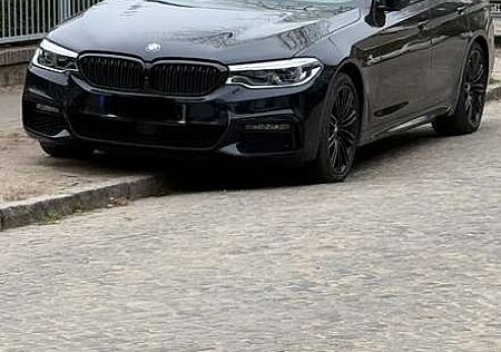 BMW 530 d M Sport harman/kardon Laser Cabonschwarz