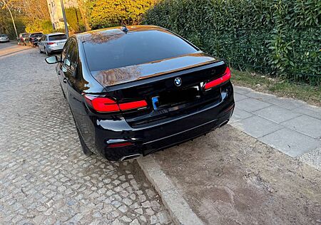 BMW 530 d M Sport harman/kardon Laser Azuritschwarz