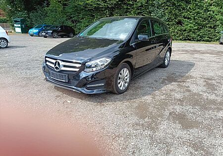 Mercedes-Benz B 180 7G-DCT Style