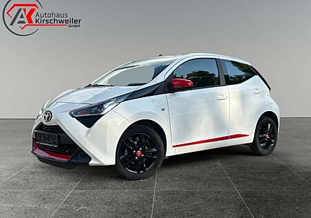 Toyota Aygo (X) x-play