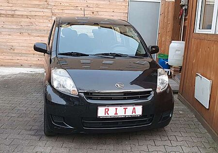 Daihatsu Sirion 1.0 Klima, Nichtraucher, 1 Hand, Tüv Neu