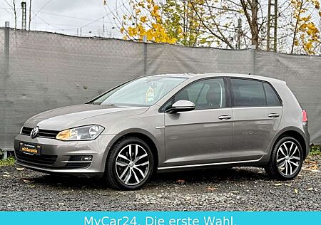 VW Golf Volkswagen VII BMT| Autom.| Panorama| Navi| Garantie