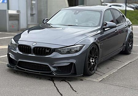 BMW M3 Deutsches Auto / Vollausstattung / KW V3