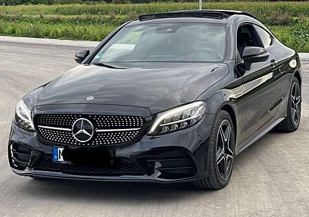 Mercedes-Benz C 300 Coupe 9G-TRONIC AMG Line