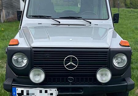 Mercedes-Benz G 300 GD300