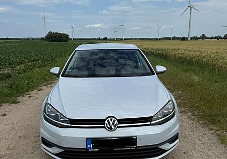 VW Golf Volkswagen Trendline BMT/Start-Stopp