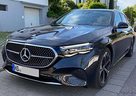 Mercedes-Benz E 300 de T-Modell DISTR+AHK+DIGILIGHT+MEMO+360°+KEYL
