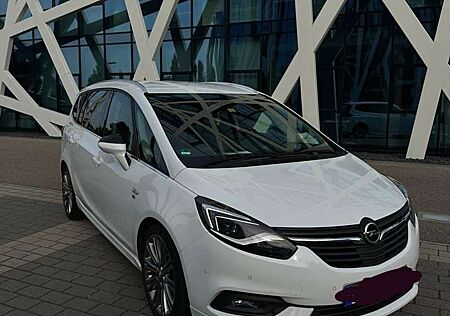Opel Zafira Tourer OPC Line