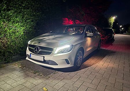 Mercedes-Benz A 200 Automatik / Kamera / SHZ / TÜV neu / 8-fach Alu