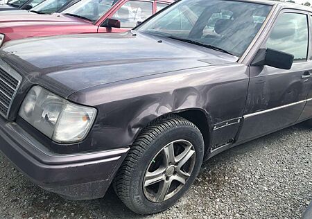 Mercedes-Benz E 280 Automatik*Klima*SHD*