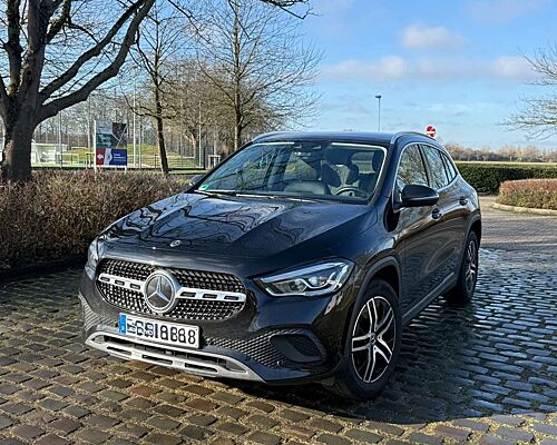 Mercedes-Benz GLA 200 GLA 200 7G-DCT Progressive
