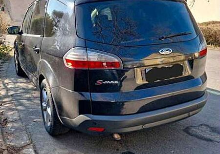 Ford S-Max 2.0 TDCi DPF Titanium