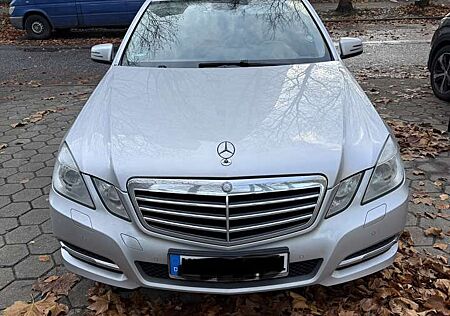 Mercedes-Benz E 350 CDI DPF 4Matic BlueEFFICIENCY 7G-TRONIC