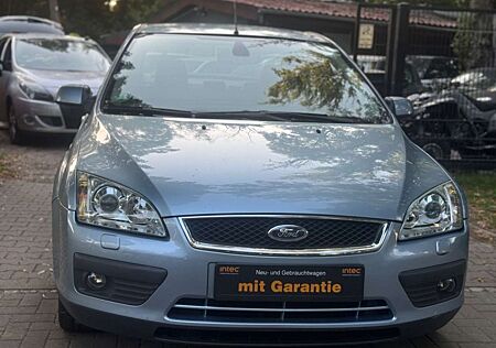 Ford Focus 1,6 Ghia Aut,Xenon,Sitzheizung,Klima,Tüv