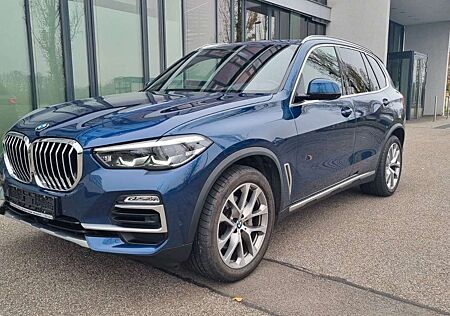 BMW X5 30d xD xLine 7Sitz Integral AHK Pano H/K LUFT