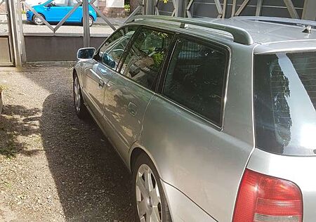 Audi A4 Avant 1.8