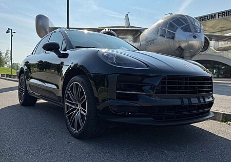 Porsche Macan S Approved Service Neu