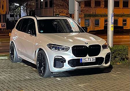 BMW X5 xDrive25d M Paket Perl weiß Laser Standheizung