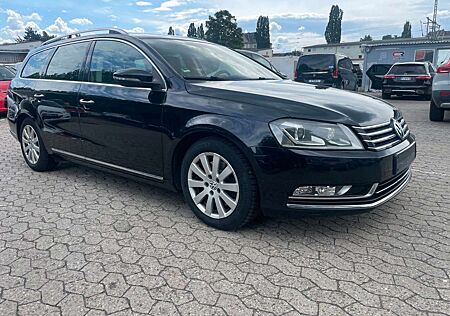 VW Passat Variant Volkswagen Passat Highline /Bi-Xenon/LED/Navi/Leder/PDC