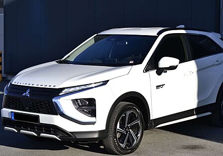 Mitsubishi Eclipse Cross Plug-In Hybrid 4WD Select