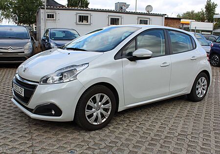 Peugeot 208 1,2i*Navi*Klima*Euro 6d*