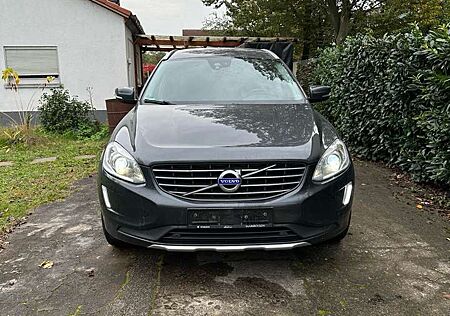 Volvo XC 60 XC60 D5 AWD Geartronic Summum