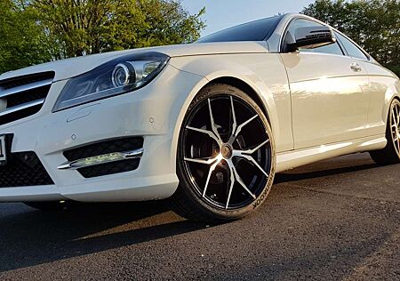 Mercedes-Benz C 180 Coupe|AMG-LINE|12/2014|17.800 km|7G-TRONIC|