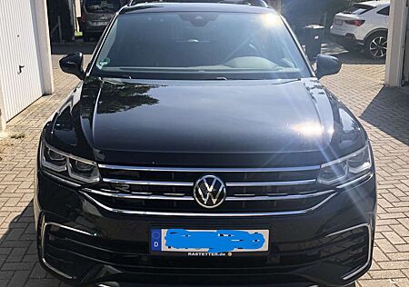 VW Tiguan Allspace Volkswagen Volkswagen Tiguan TSI DSG 4Motion R-Line Pa.DLeder