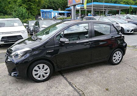 Toyota Yaris Life Hybrid