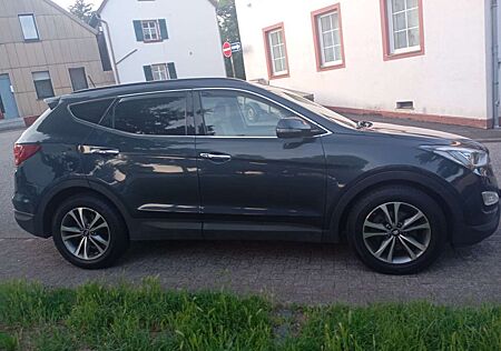 Hyundai Santa Fe 2.2 CRDI 4WD Automatik Style