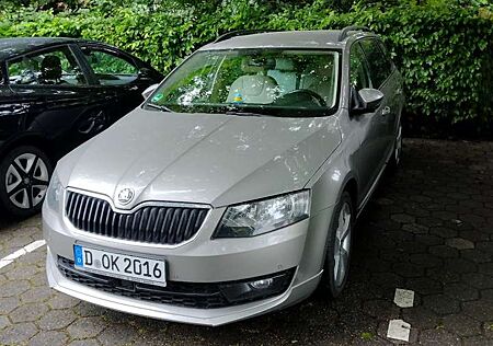 Skoda Octavia Combi 1.6 TDI (Green tec) DSG Style