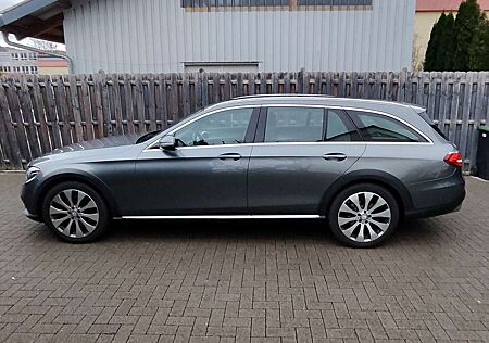 Mercedes-Benz E 220 All-Terrain