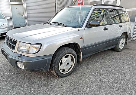 Subaru Forester 2.0 GX 4x4 Automatik Klima Pano-Dach