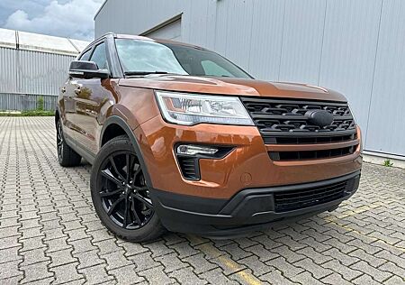 Ford Explorer 2,3 AWD XLT LED Navi Leder 7 Sitze AHK