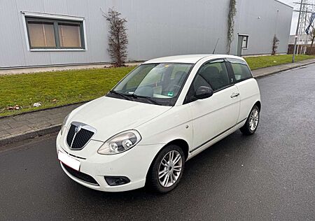 Lancia Ypsilon 1.2 8V Elefantino Gold