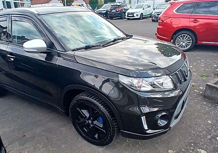 Suzuki Vitara 1.4 Benzin. 4x4 Allrad. Top Zustan