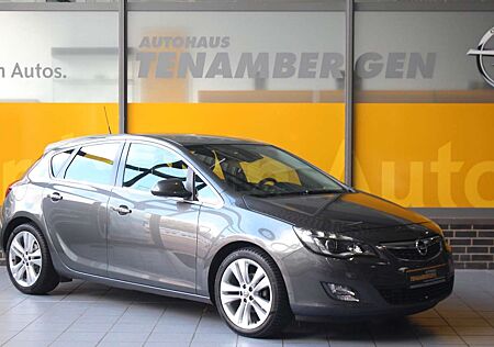 Opel Astra J Lim. 5-trg. Cosmo Bi-Xenon PDC Sitzheizg