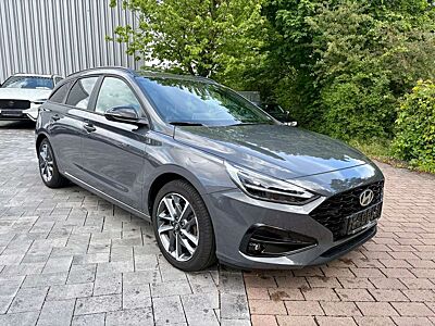 Hyundai i30 cw Advantage NAVI+AUTO+WR+ALU+KAMERA