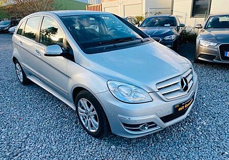 Mercedes-Benz B 200 Automatik*Navi*Tempomat*TÜV NEU