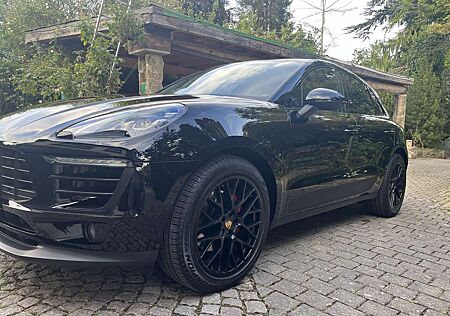 Porsche Macan PDK